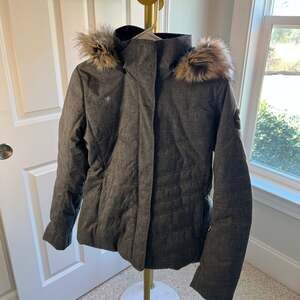 Obermeyer Tuscany II Insulated Jacket Size 2 Color Charcoal